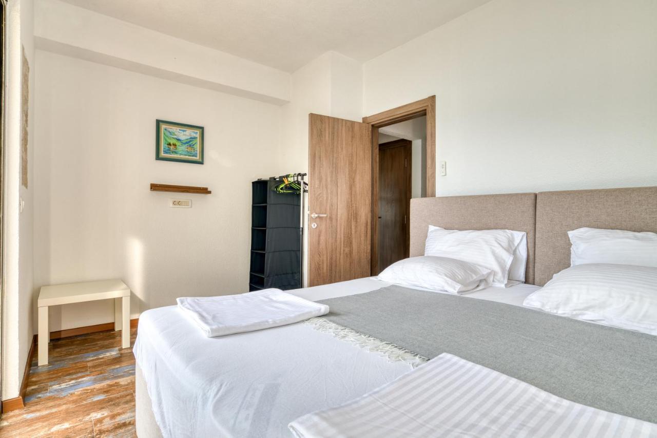 Beachfront Villa Nautica Котор Екстер'єр фото
