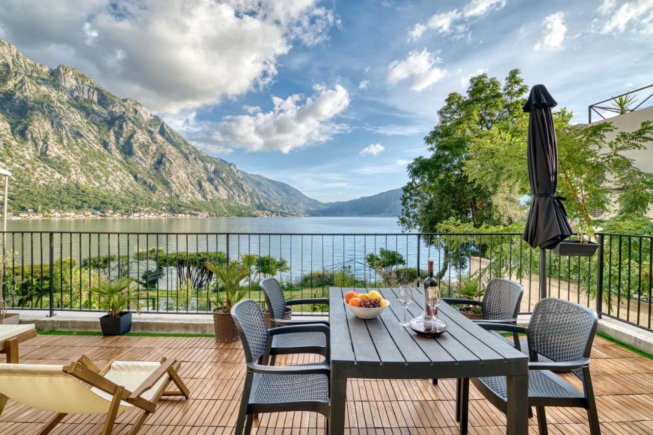 Beachfront Villa Nautica Котор Екстер'єр фото