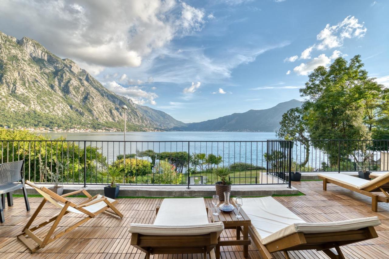 Beachfront Villa Nautica Котор Екстер'єр фото