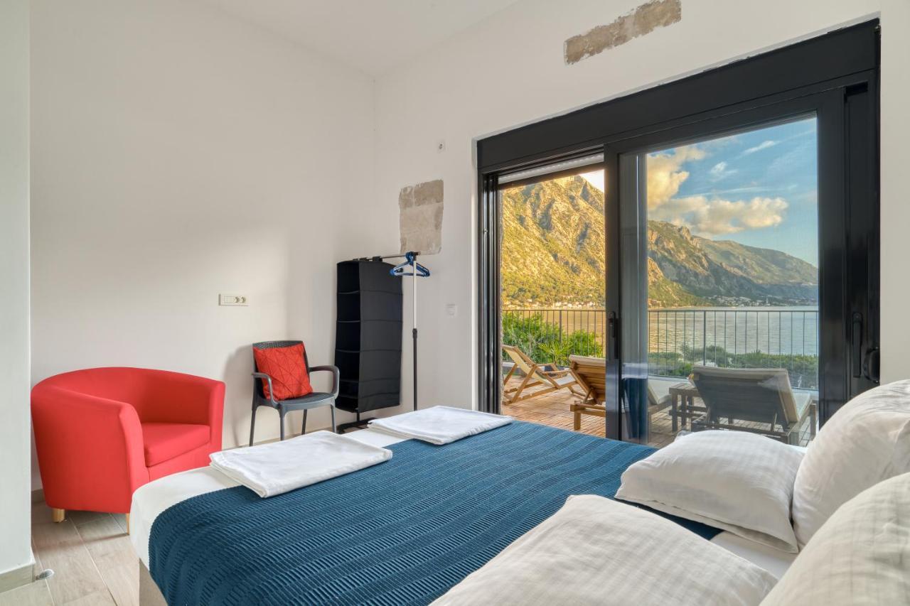 Beachfront Villa Nautica Котор Екстер'єр фото
