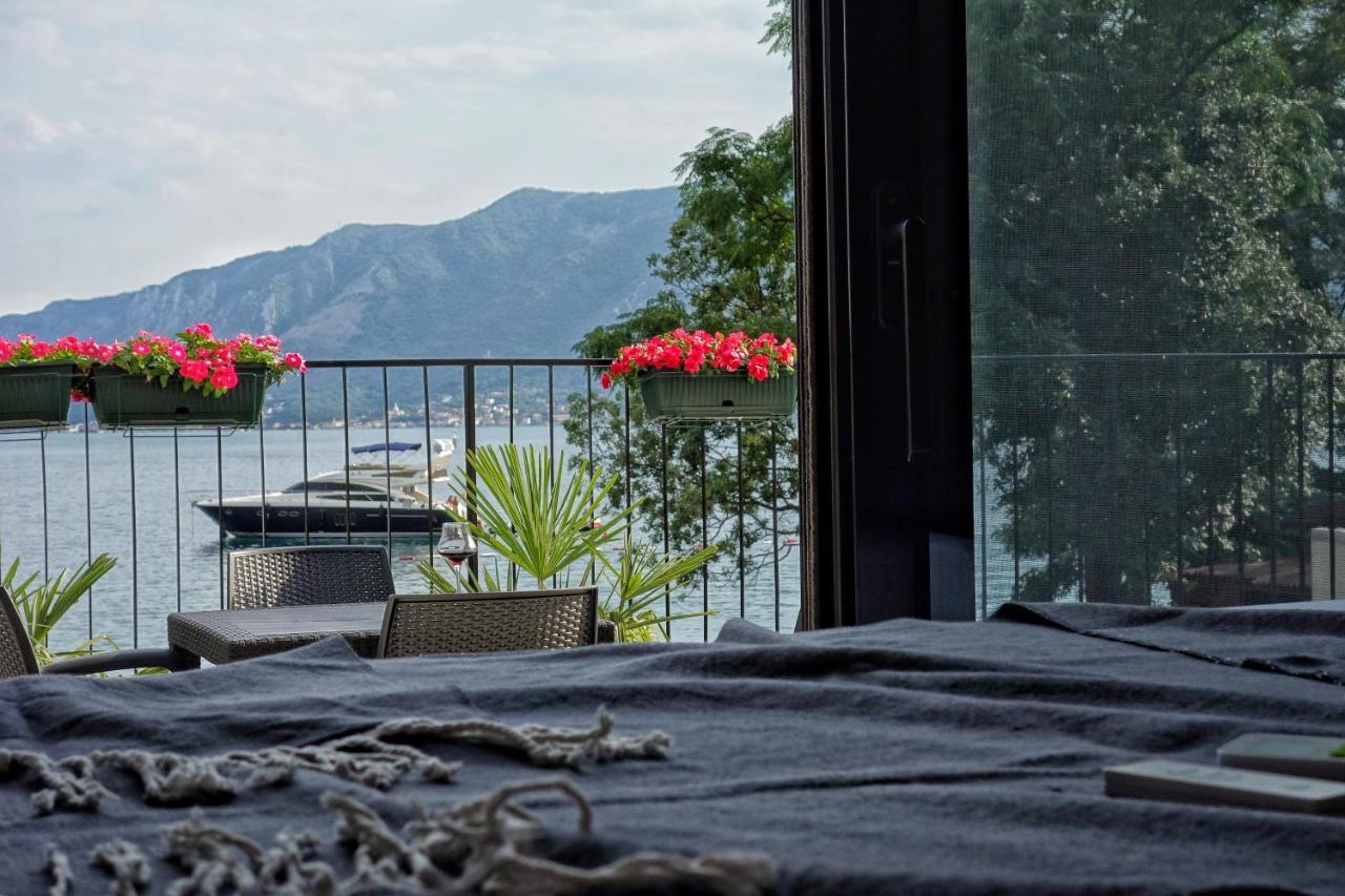 Beachfront Villa Nautica Котор Екстер'єр фото
