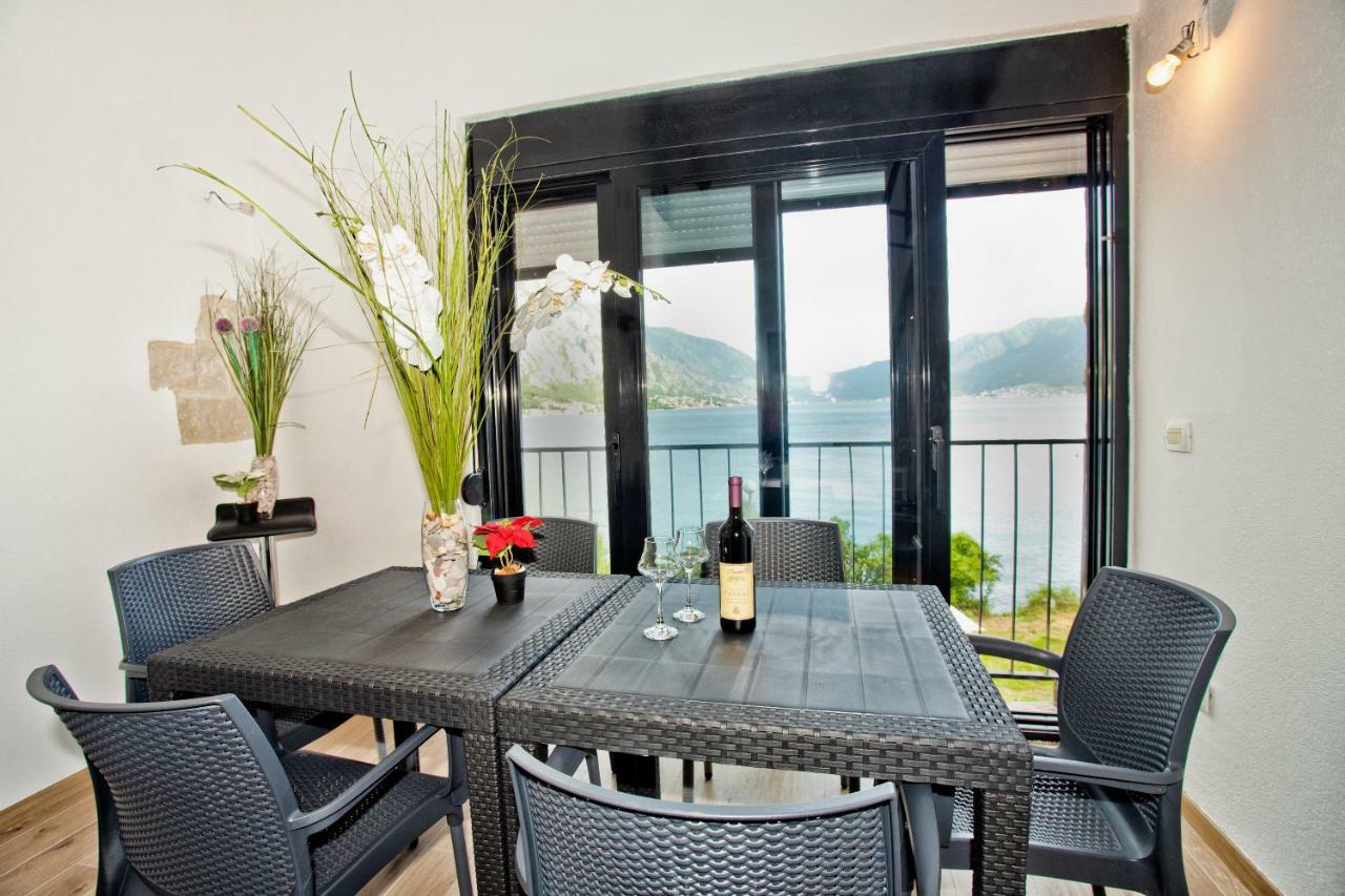 Beachfront Villa Nautica Котор Екстер'єр фото
